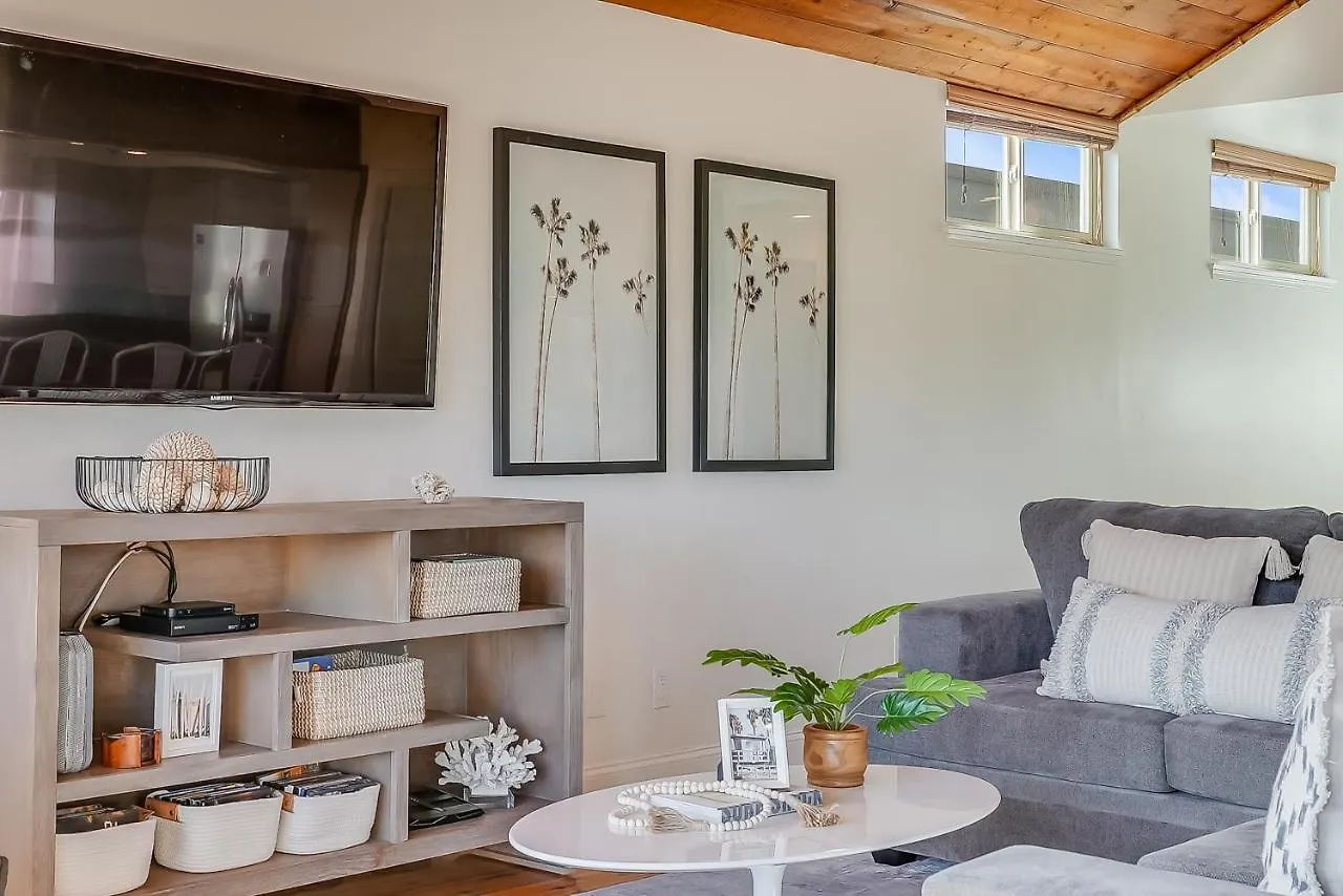 Stunning South Mission - Ac, Private Patio, Grill And Garage!