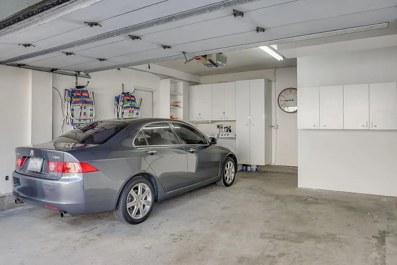 Stunning South Mission - Ac, Private Patio, Grill And Garage! Holiday home