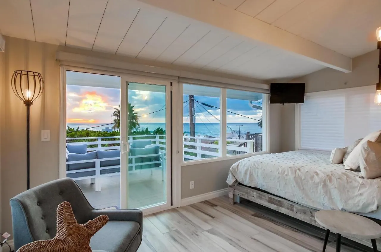 Vakantiehuis Bird Rock Dreams - Ocean Views, Massive Yard, Outdoor Dining, Fast Wifi & Ac!