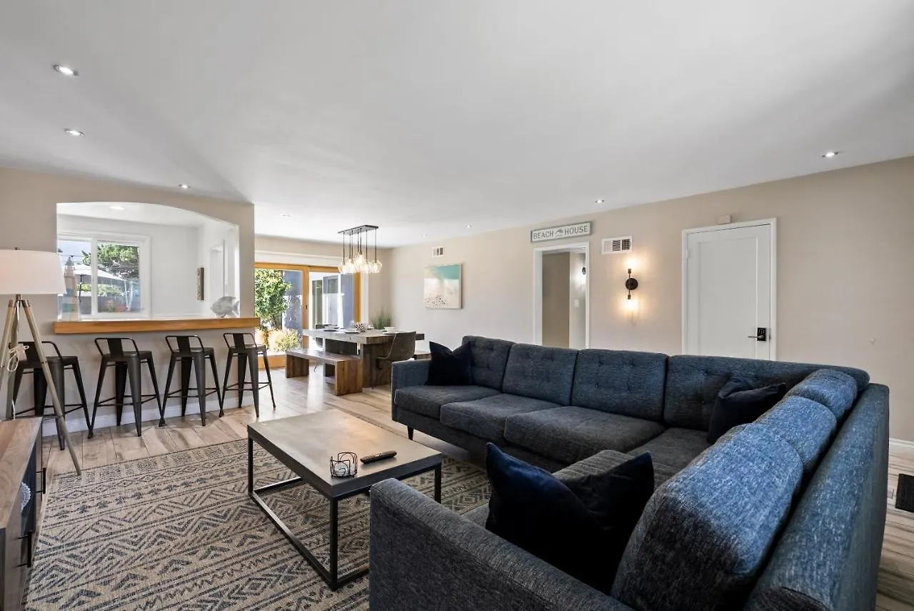 Bird Rock Dreams - Ocean Views, Massive Yard, Outdoor Dining, Fast Wifi & Ac!