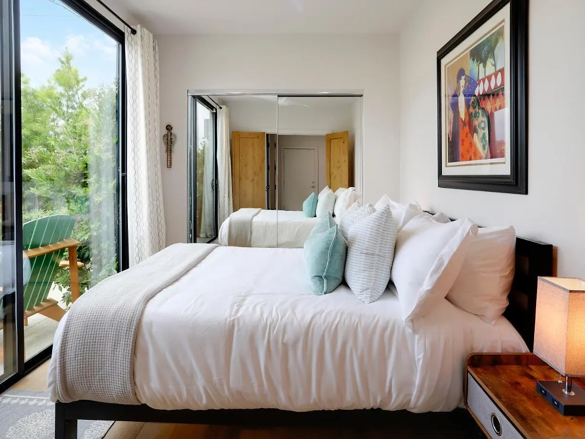 Holiday home Luxury Dream - Massive Rooftop Patio, Zen Garden, Ac & Fast Wifi! San Diego