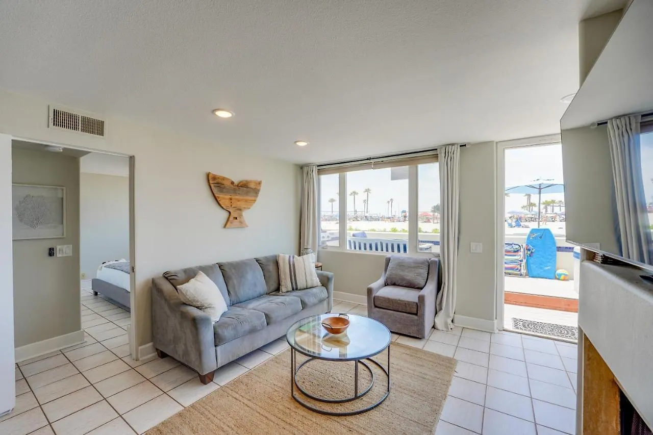 Oceanfront With Front Patio, Gas Grill, Fire Pit - Prime Location!!