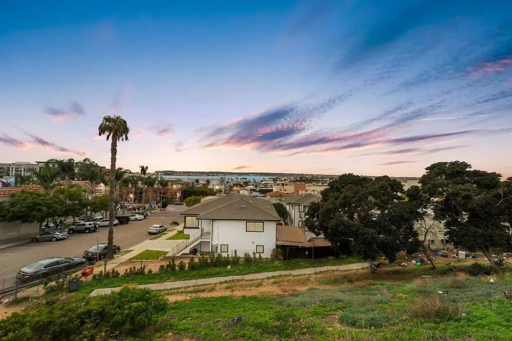 Apartment Casa -2br- Free Driveway Parking For 3 Cars
