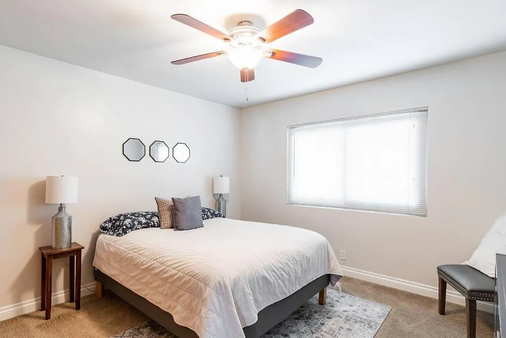 Daire Casa Flora -2br- Free Parking In Little Italy! San Diego