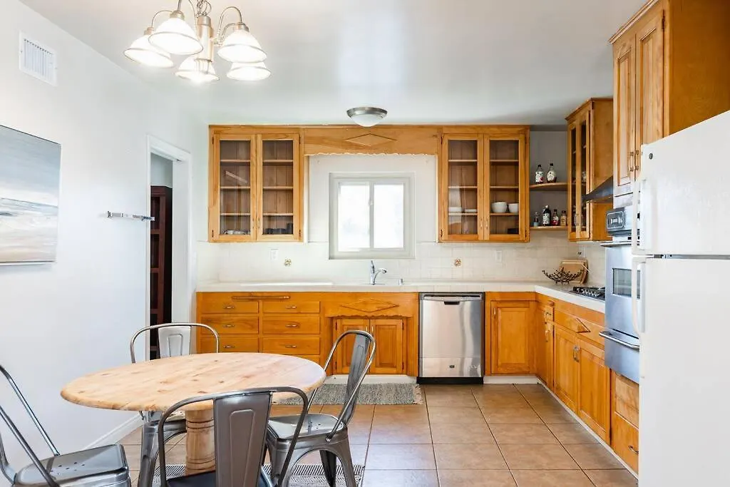 Daire Casa Flora -2br- Free Parking In Little Italy!