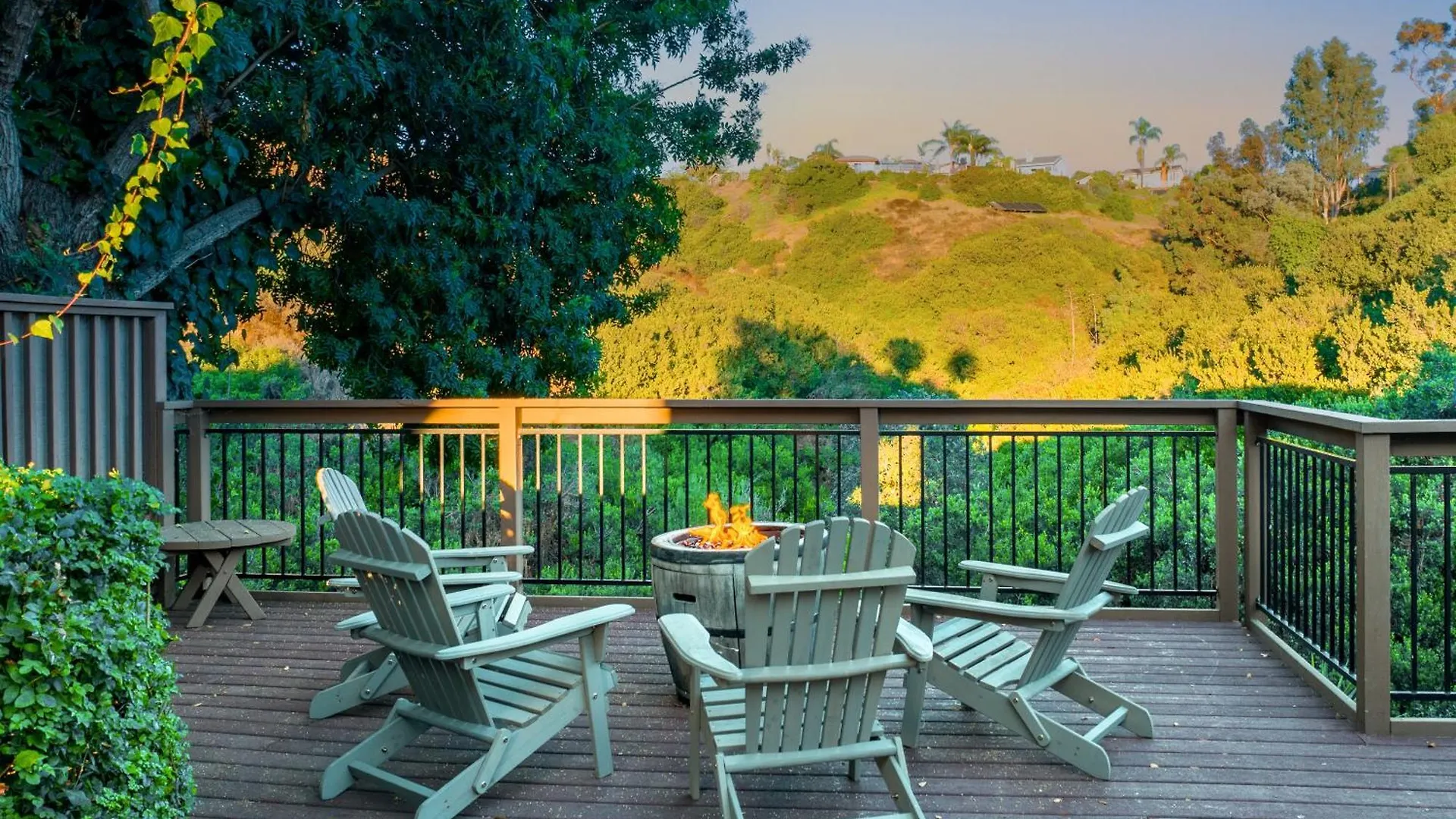 Cozy Getaway. Fire Pit And Endless Views! 5 Beds * San Diego