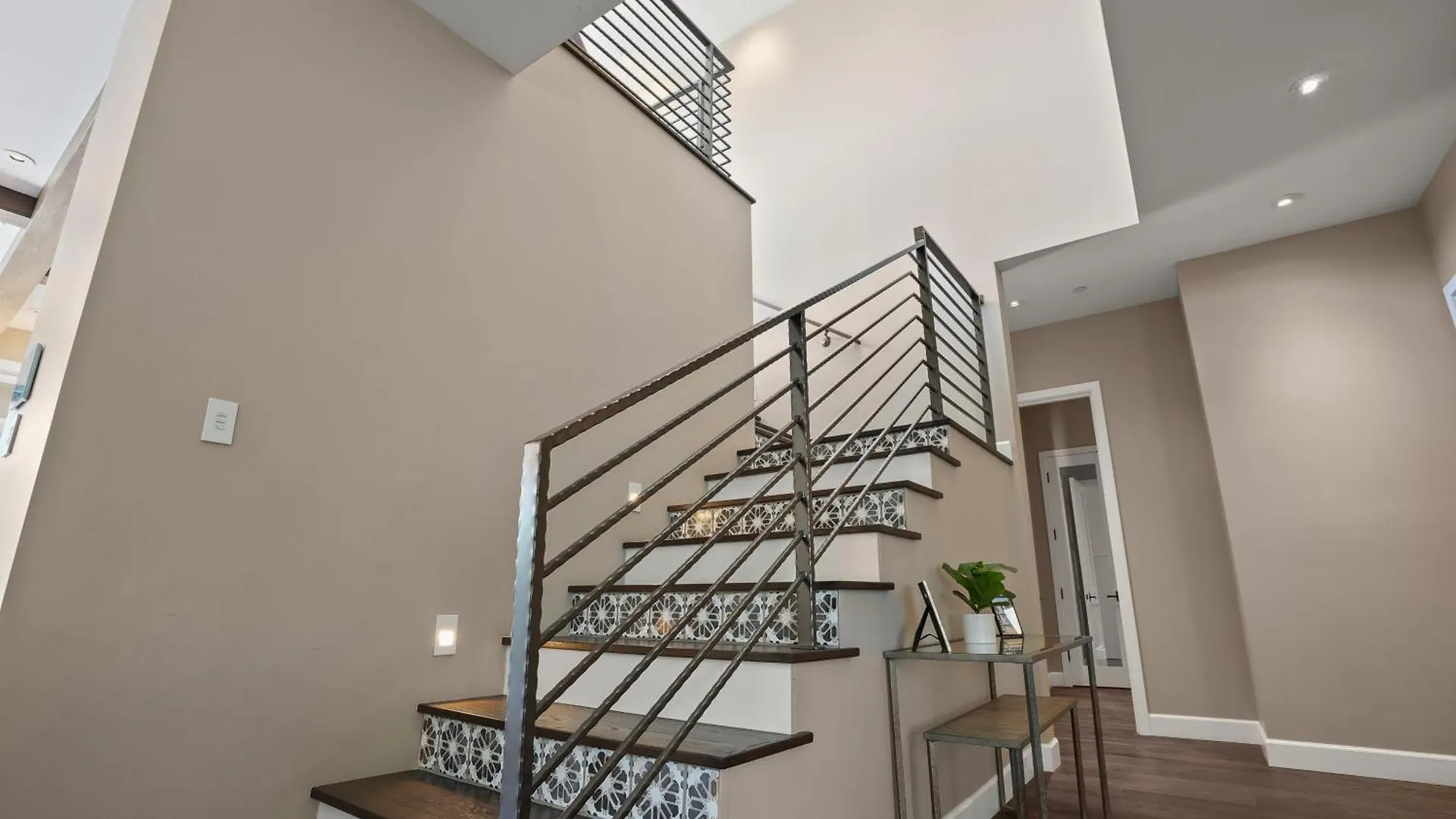Luxury Bird Rock With Private Pool, Hot Tub & Fire Pit! Semesterbostad *