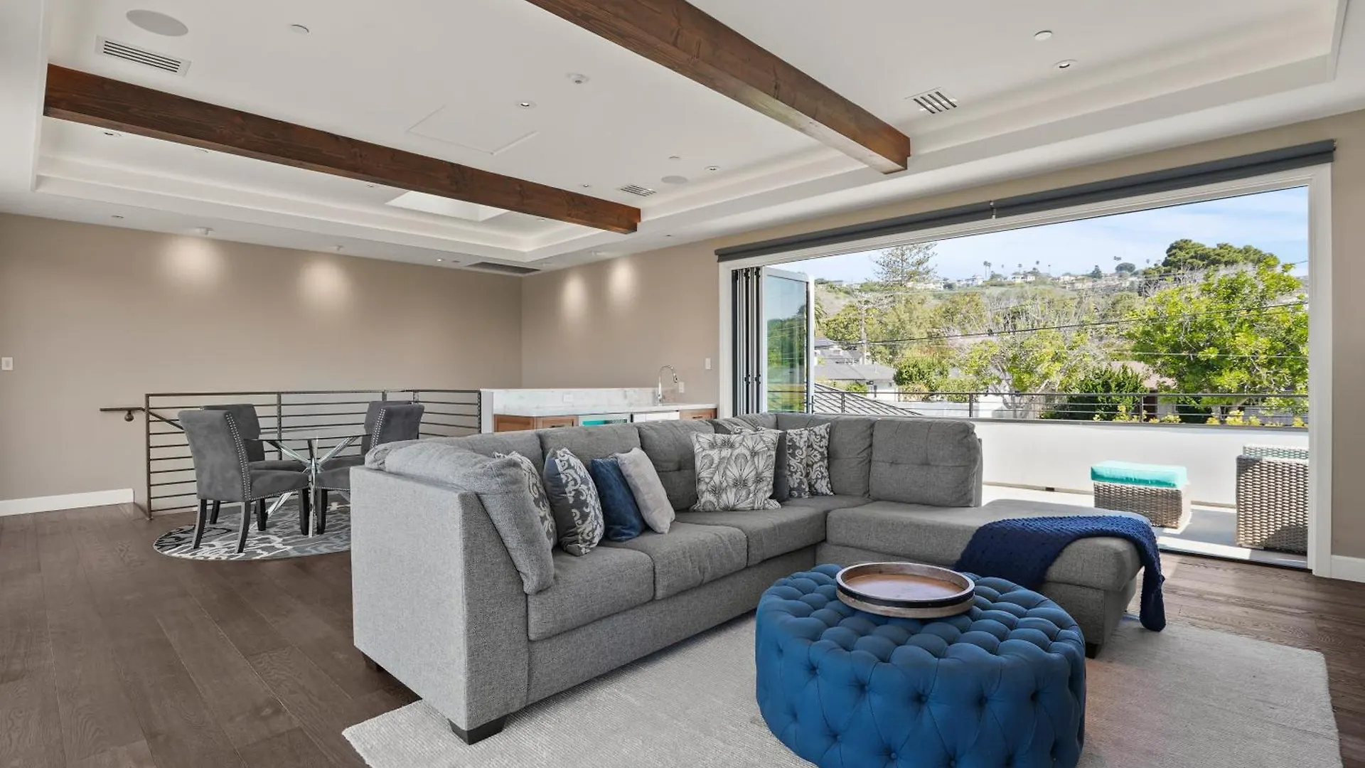 Luxury Bird Rock With Private Pool, Hot Tub & Fire Pit! Semesterbostad *