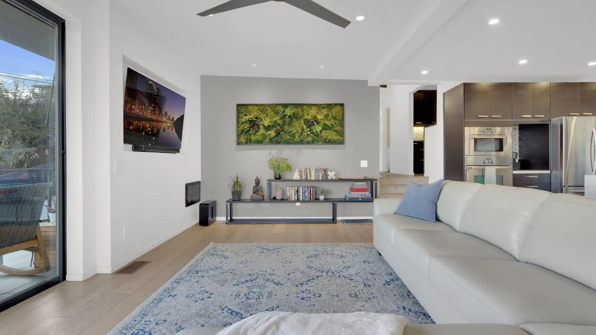 New! Luxury 5br, W/arcade, Sauna, Views, Fire Pit! Vakantiehuis
