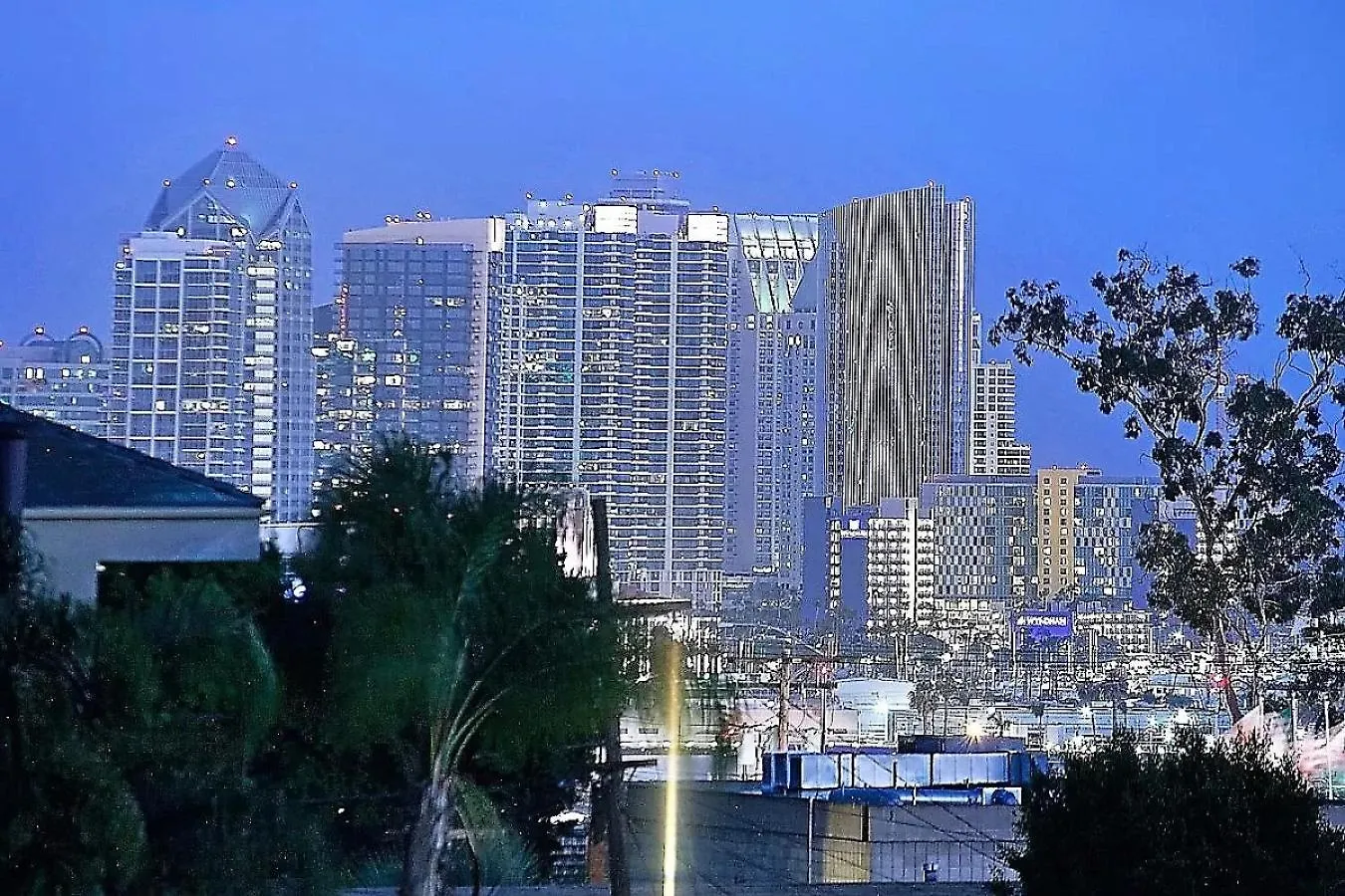 New! Luxury 5br, W/arcade, Sauna, Views, Fire Pit! Vakantiehuis San Diego