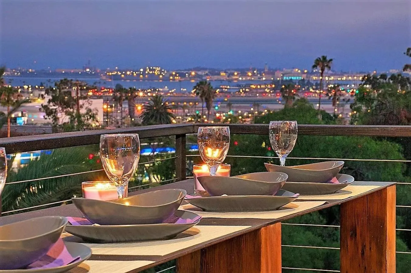 New! Luxury 5br, W/arcade, Sauna, Views, Fire Pit! Vakantiehuis *