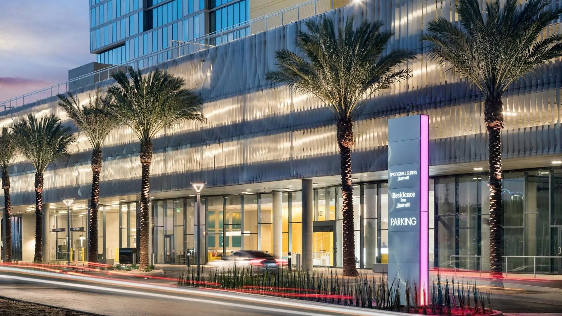 By Marriott Downtown/bayfront 3*