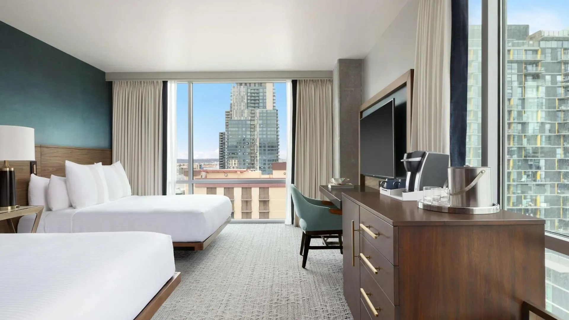 Carte Downtown, Curio Collection By Hilton San Diego