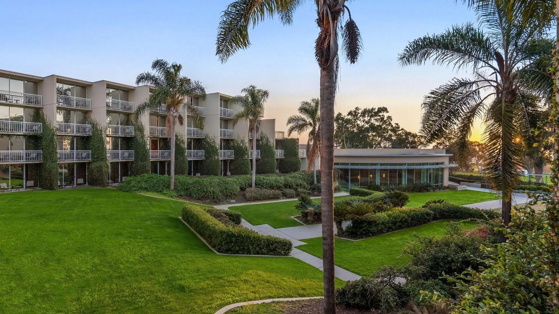 Hilton La Jolla Torrey Pines 4* San Diego