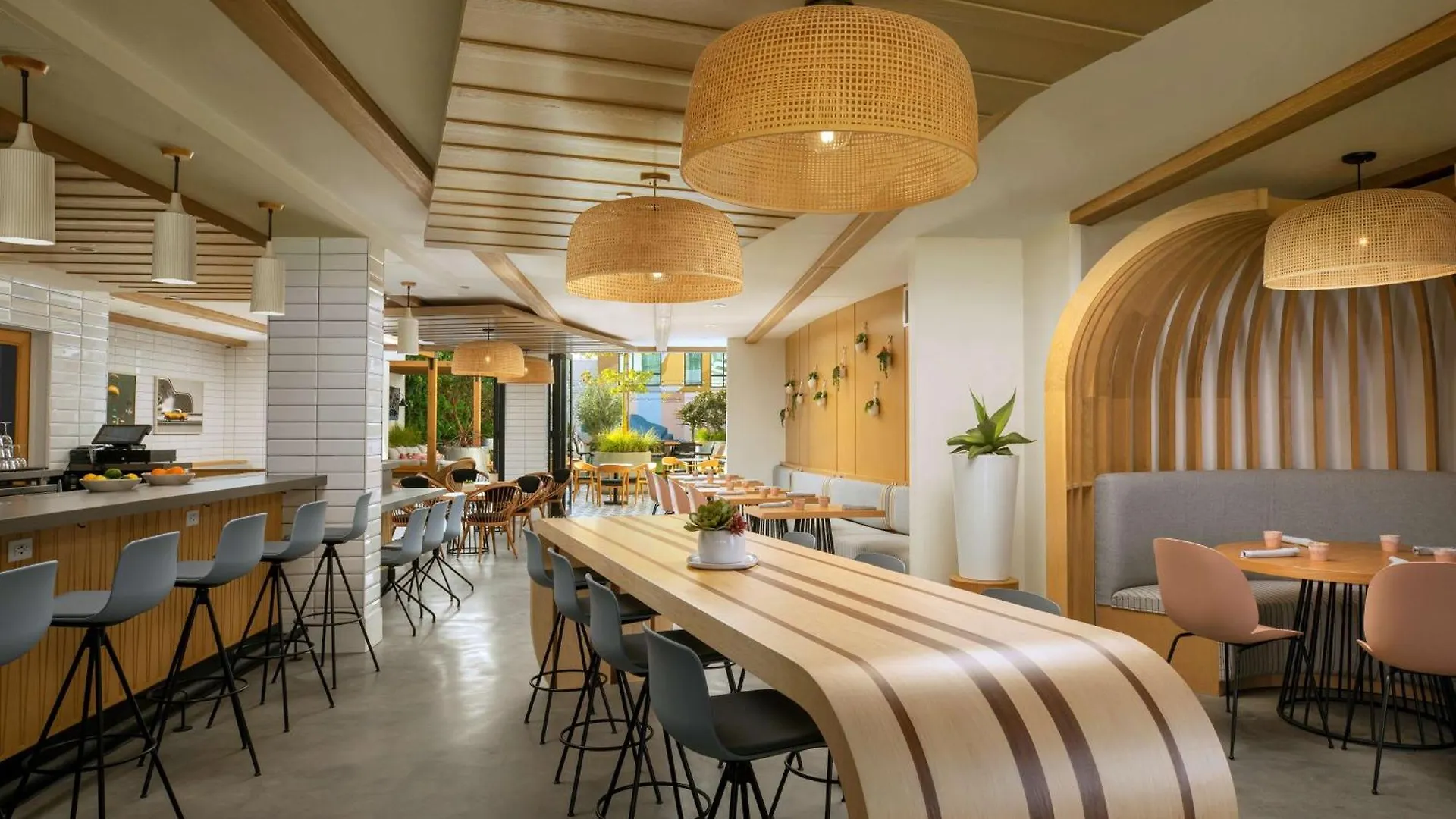 מלון The Monsaraz San Diego, Tapestry Collection By Hilton