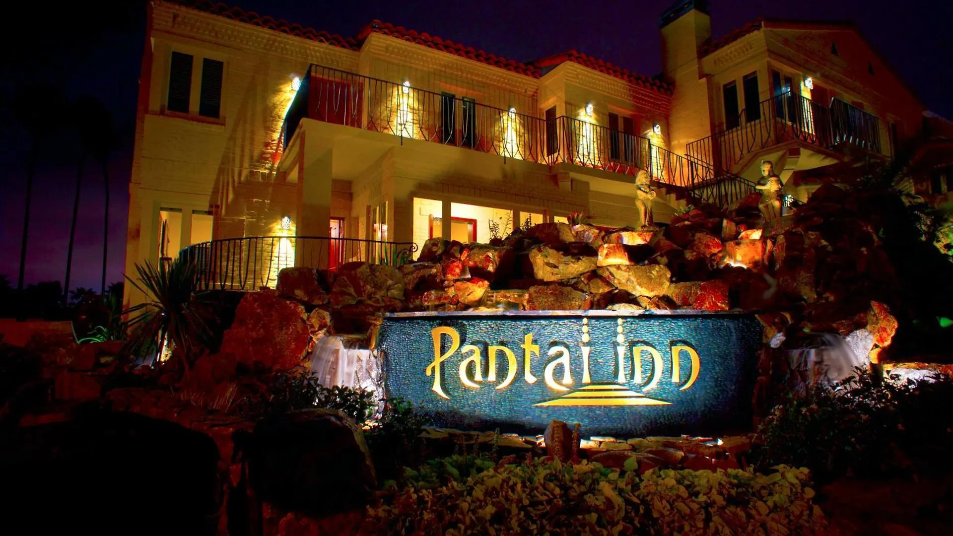 Hotel Pantai 5*
