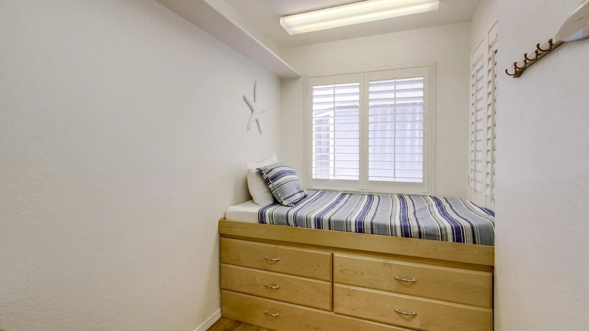 Massive With Ocean View & Amazing Rooftop Holiday home San Diego