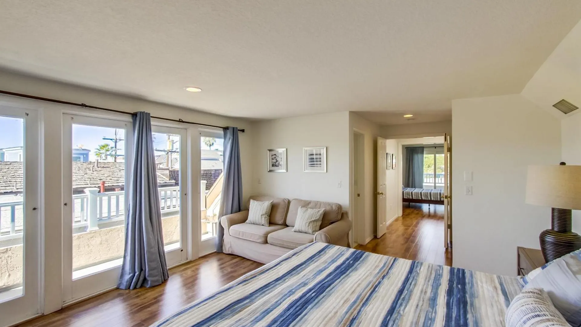 Massive With Ocean View & Amazing Rooftop Holiday home San Diego