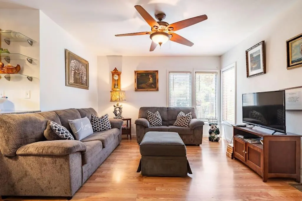 Serenity House Near Gaslamp, Zoo & Petco * San Diego