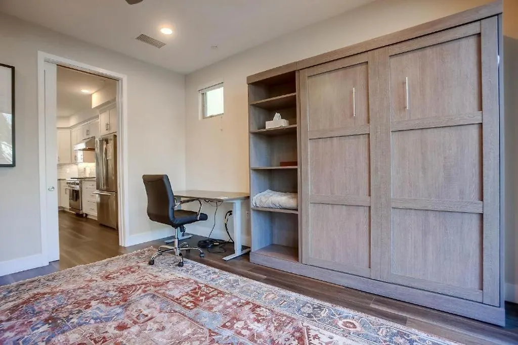 Ocean-view Blocks To With Private Hot Tub & Rooftop Deck *