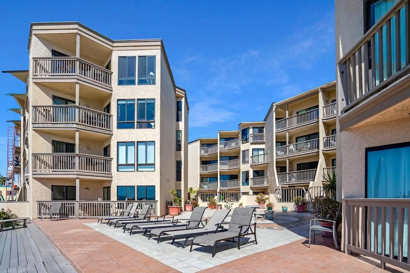 Front Bliss - Entire - Crystal Pier *