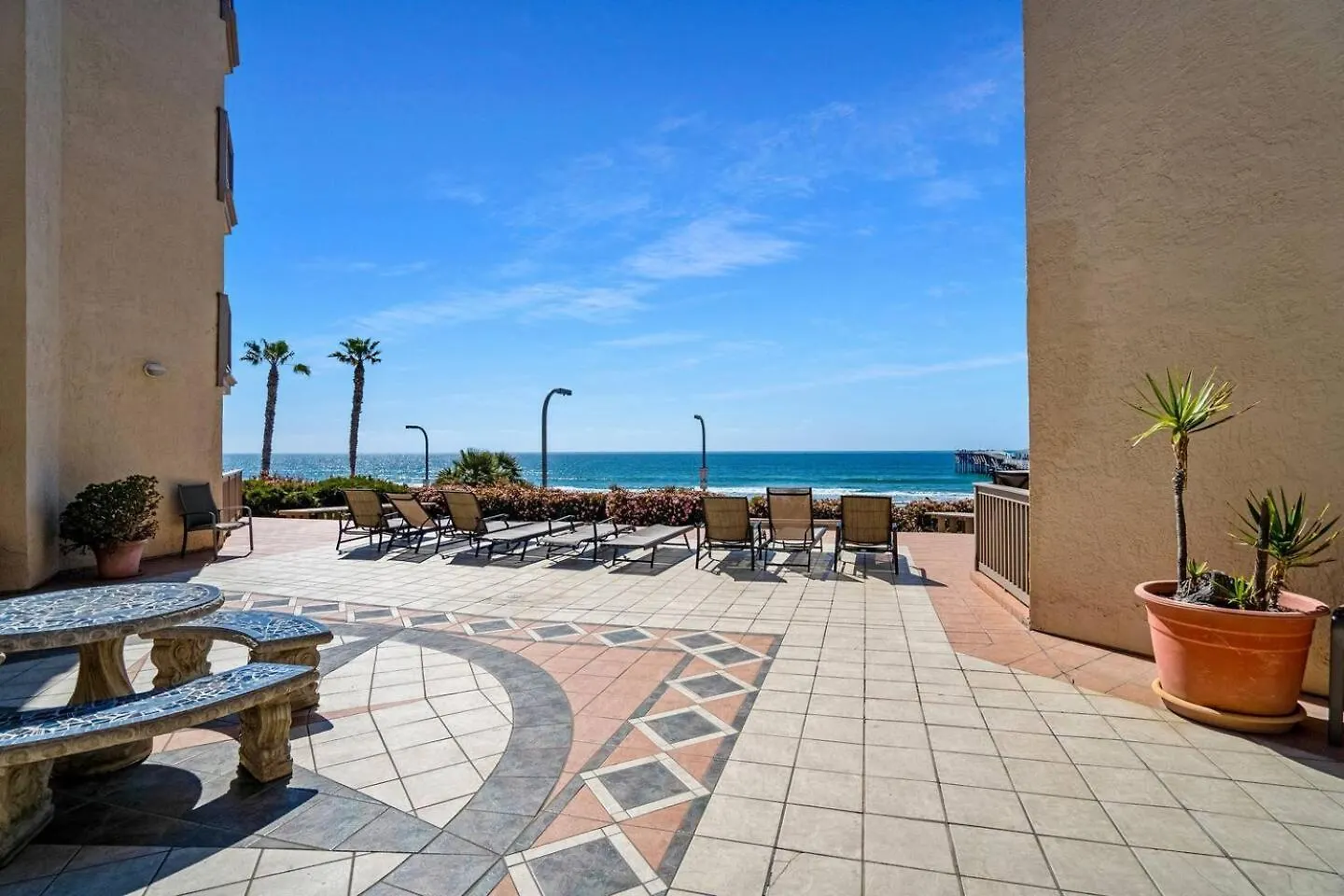 Front Bliss - Entire - Crystal Pier Tatil Evi San Diego