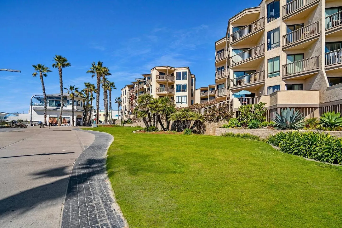 Front Bliss - Entire - Crystal Pier * San Diego