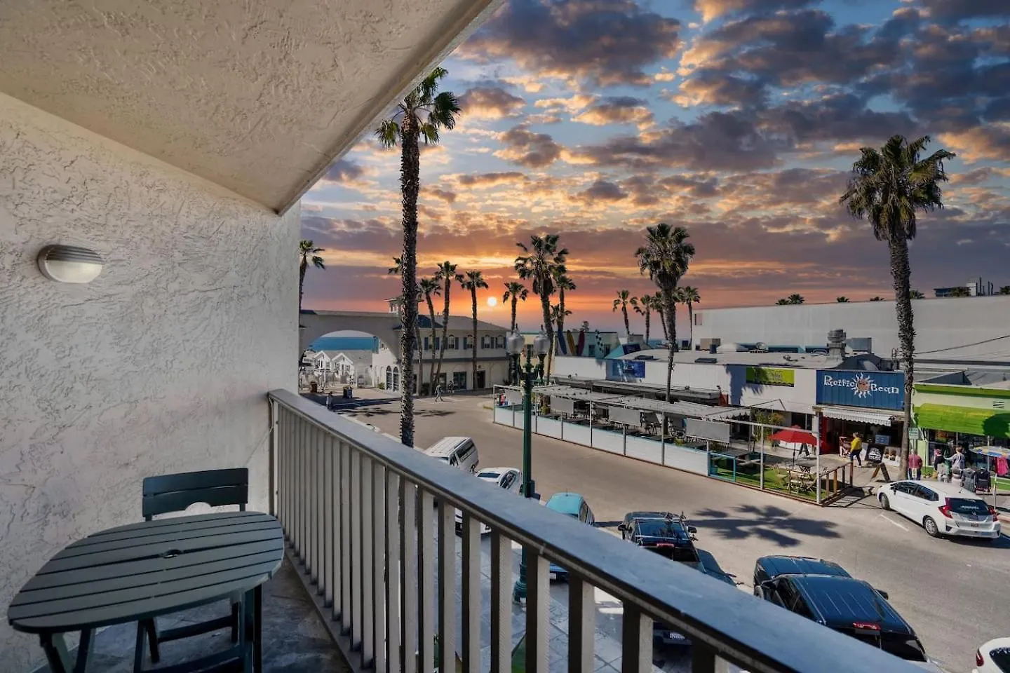 Front Bliss - Entire - Crystal Pier San Diego