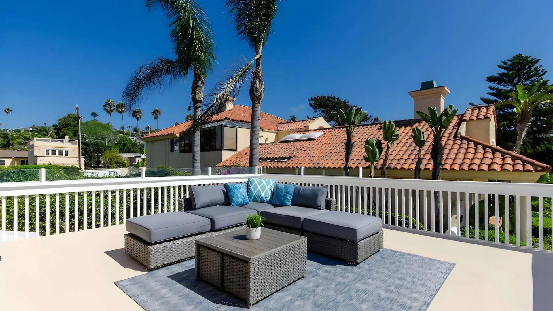 Holiday home Seaside Serenity Stunning Oceanfront Retreat *