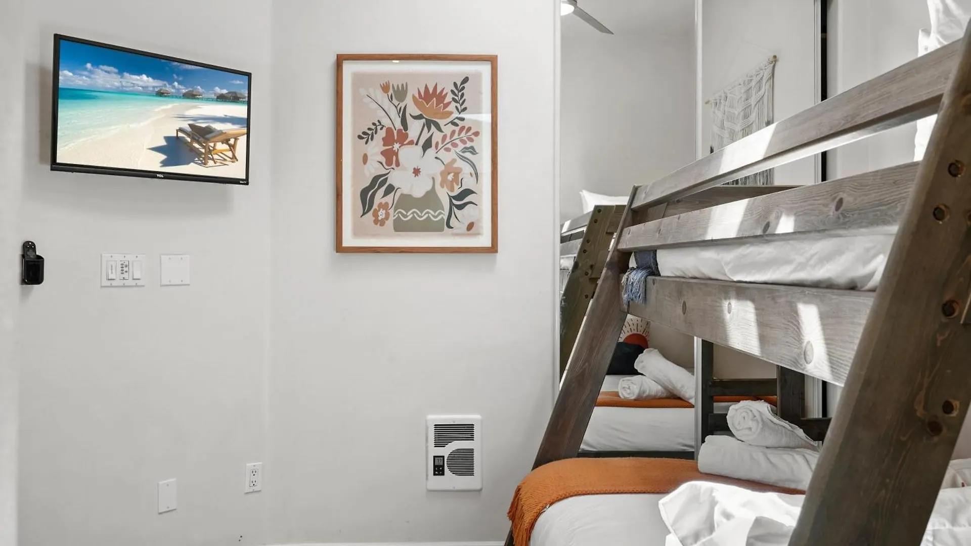Stunning Oceanfront Boardwalk - Spa, Steps2beach, Parking & Fast Wifi! Dom wakacyjny