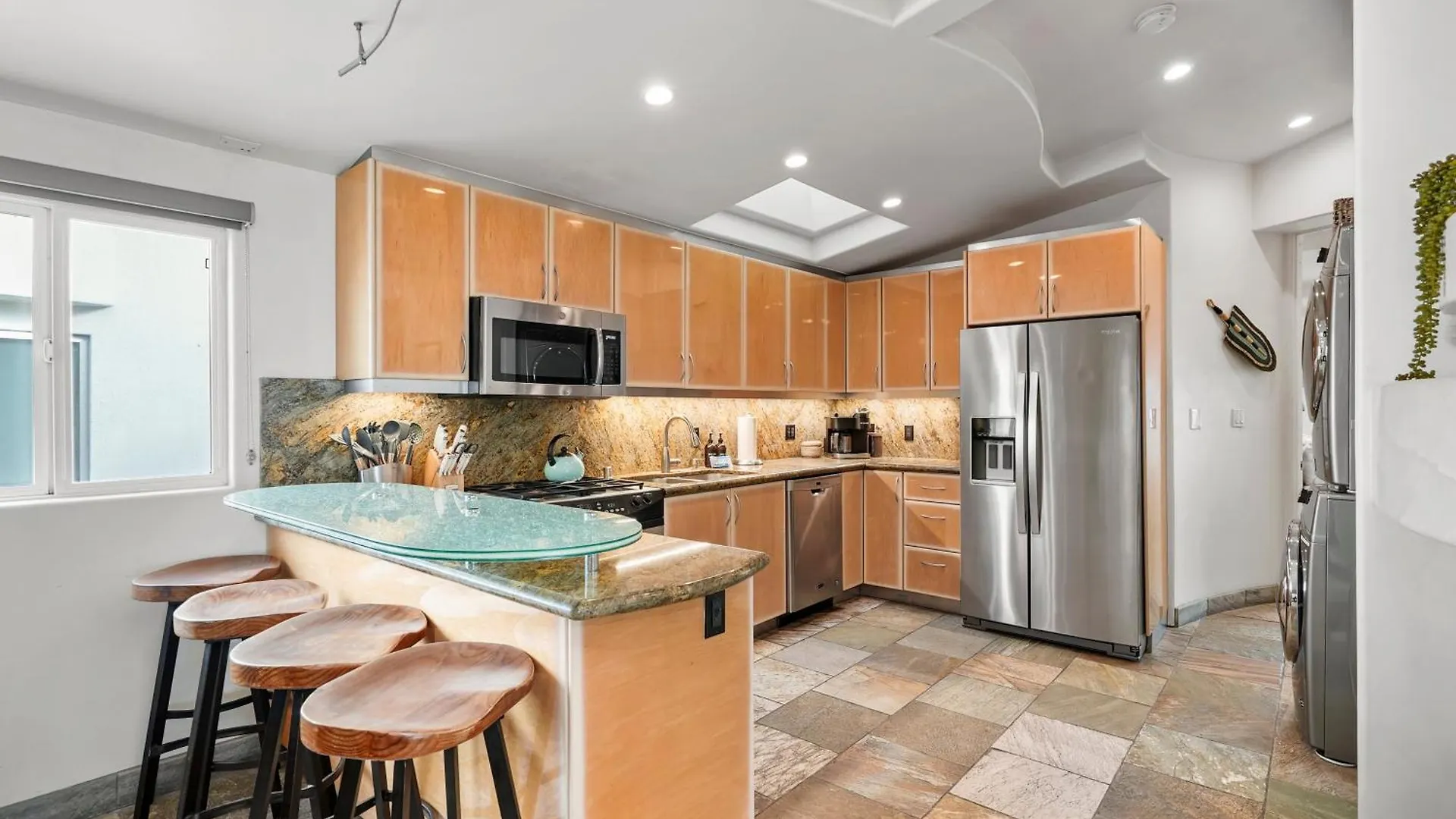 Stunning Oceanfront Boardwalk - Spa, Steps2beach, Parking & Fast Wifi! Dom wakacyjny *