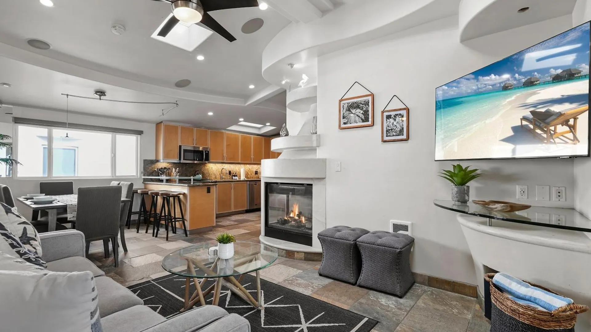 Stunning Oceanfront Boardwalk - Spa, Steps2beach, Parking & Fast Wifi!