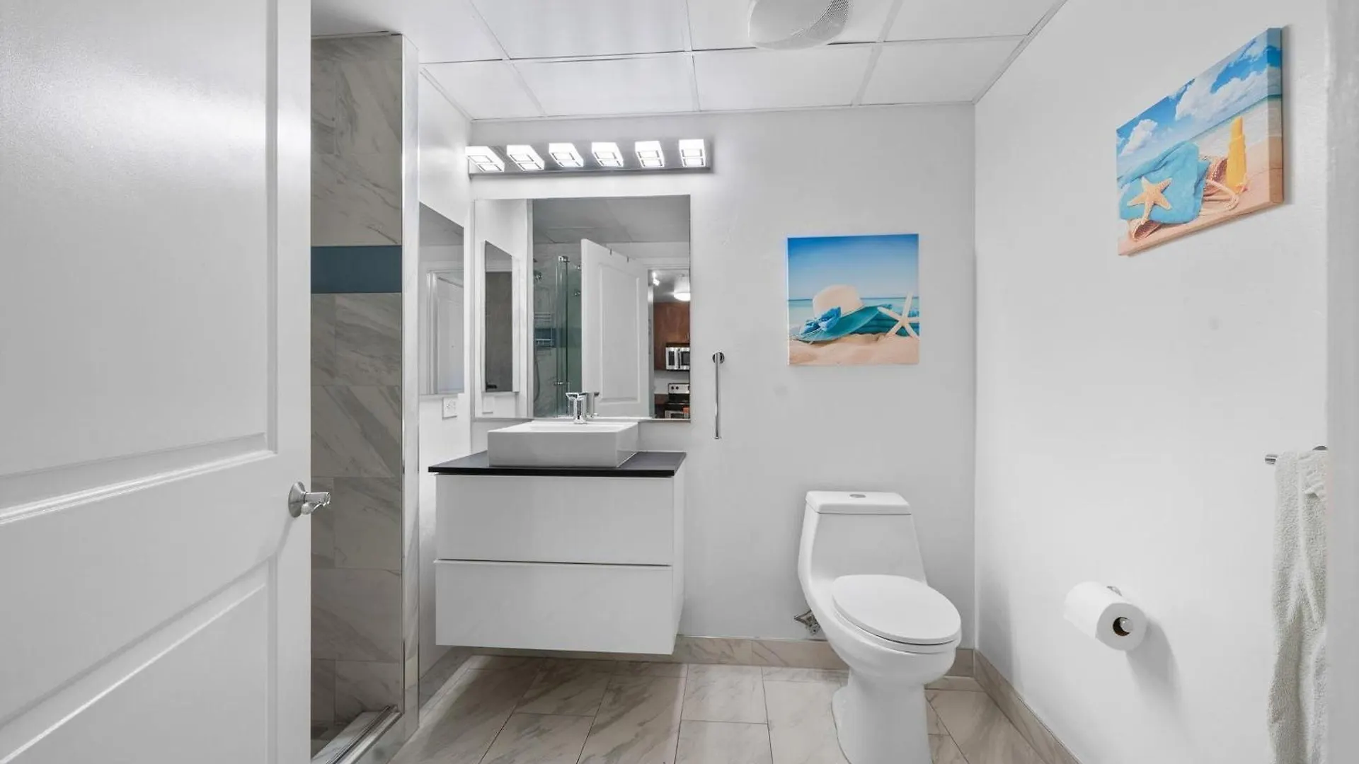 Modern 2 Bedroom - Chill & Enjoy With Rooftop Deck Apartamento