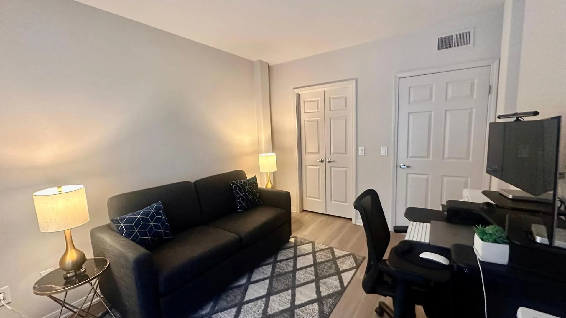 Apartment Allura Little Italy - 2 Bedroom In Downtown's Spot San Diego
