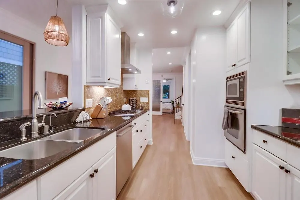 New! Seaside Chic - Spa; Game Room; Rooftop; Fully Remodeled