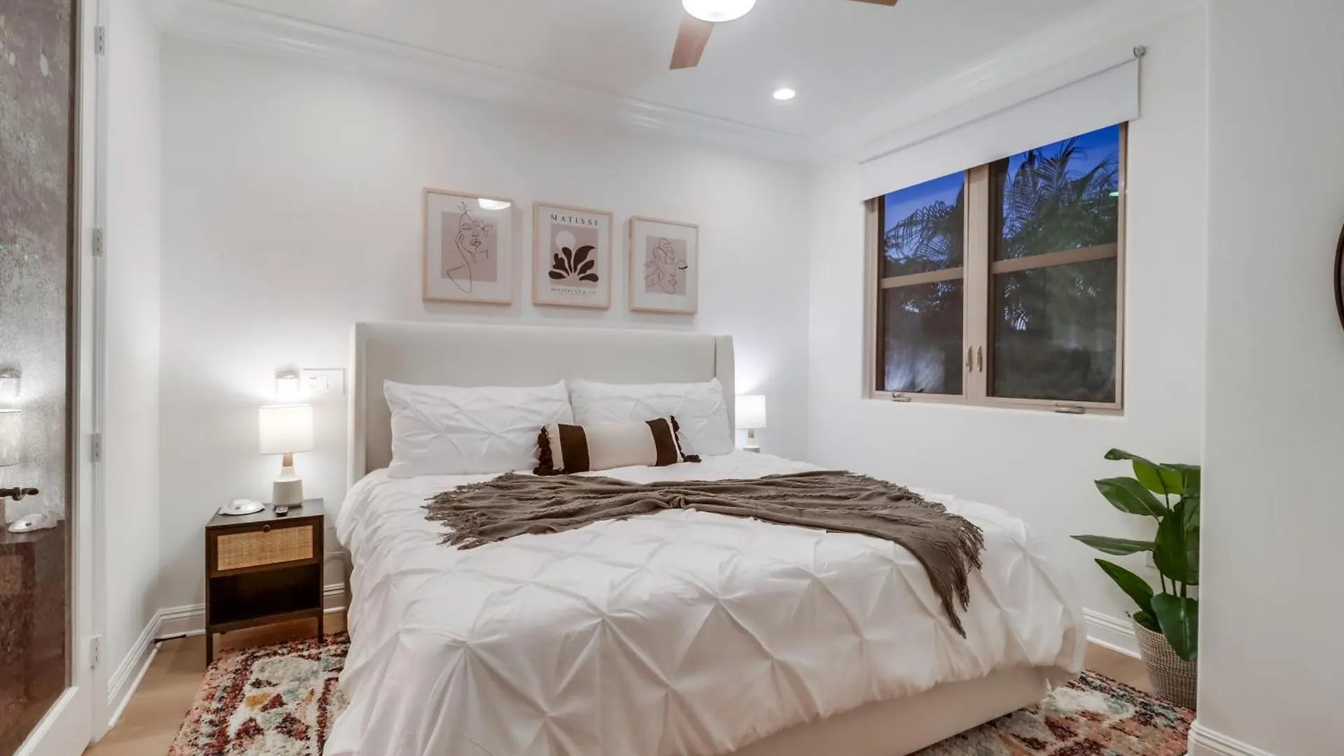 New! Seaside Chic - Spa; Game Room; Rooftop; Fully Remodeled San Diego