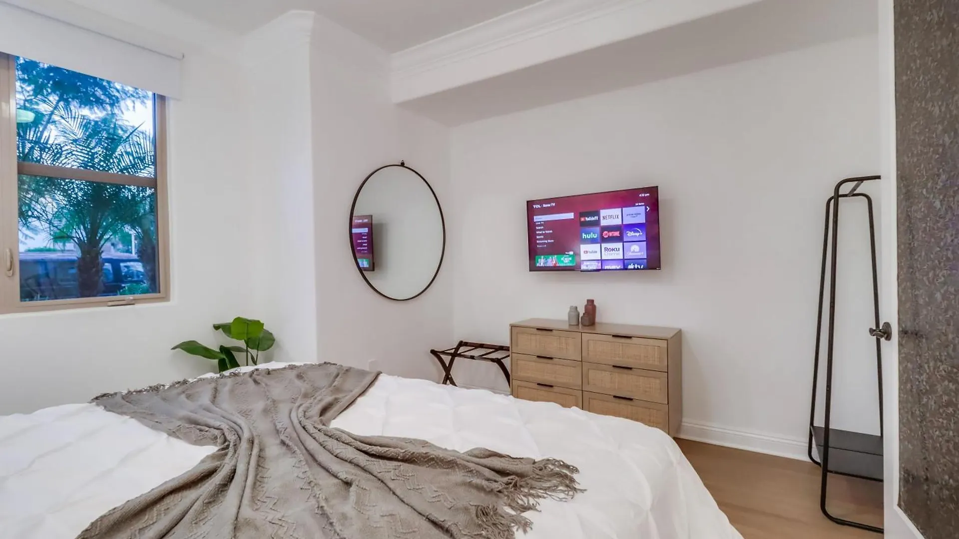 Prázdninový dům New! Seaside Chic - Spa; Game Room; Rooftop; Fully Remodeled San Diego