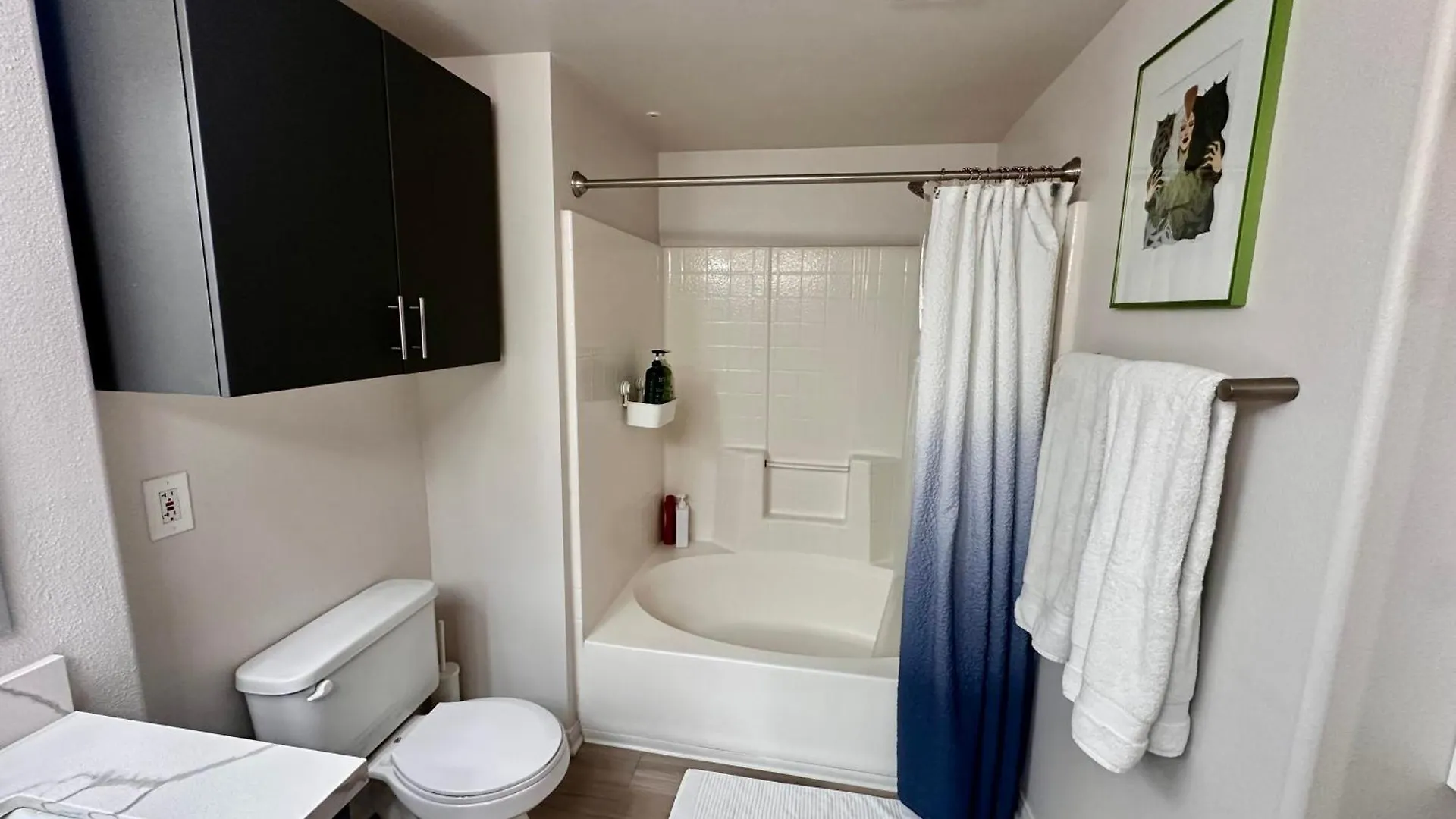 Allura Little Italy - 2 Bedroom In Downtown's Spot Apartment *