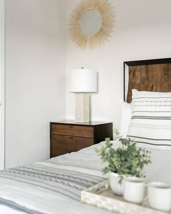 1 Block To Stylish 3br Contemporary * San Diego