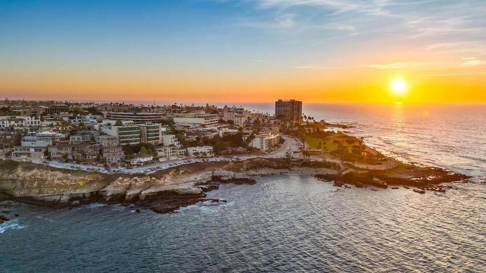 La Jolla Cove-oceanfront 5600sf 3br+loft 5ba House Villiage Location Walk Everywhere San Diego