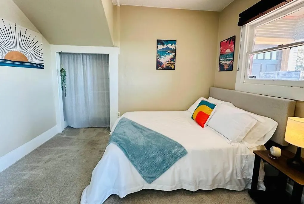 度假居 3-bedroom, Prime Location, Private Backyard! 圣地亚哥