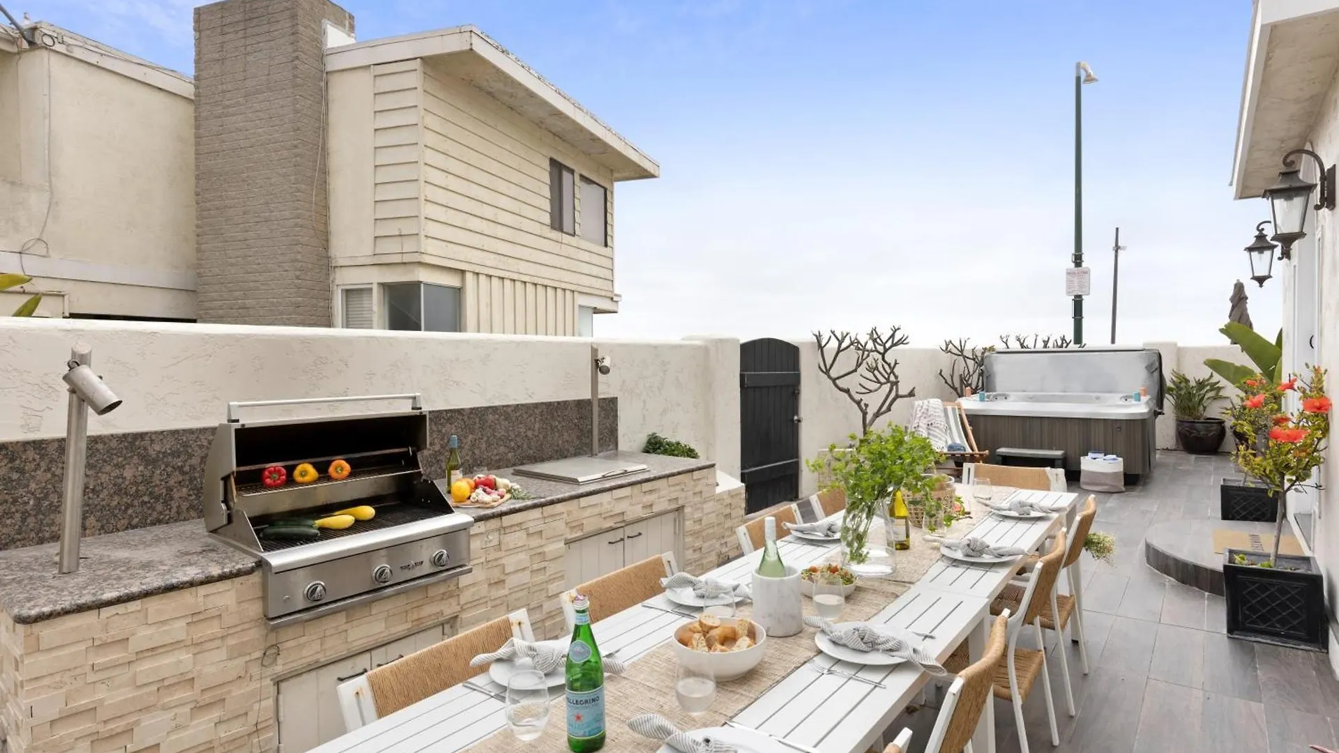 Shoreline By Avantstay Spectacular Beachfront W Fire Pit Pool Table Holiday home San Diego