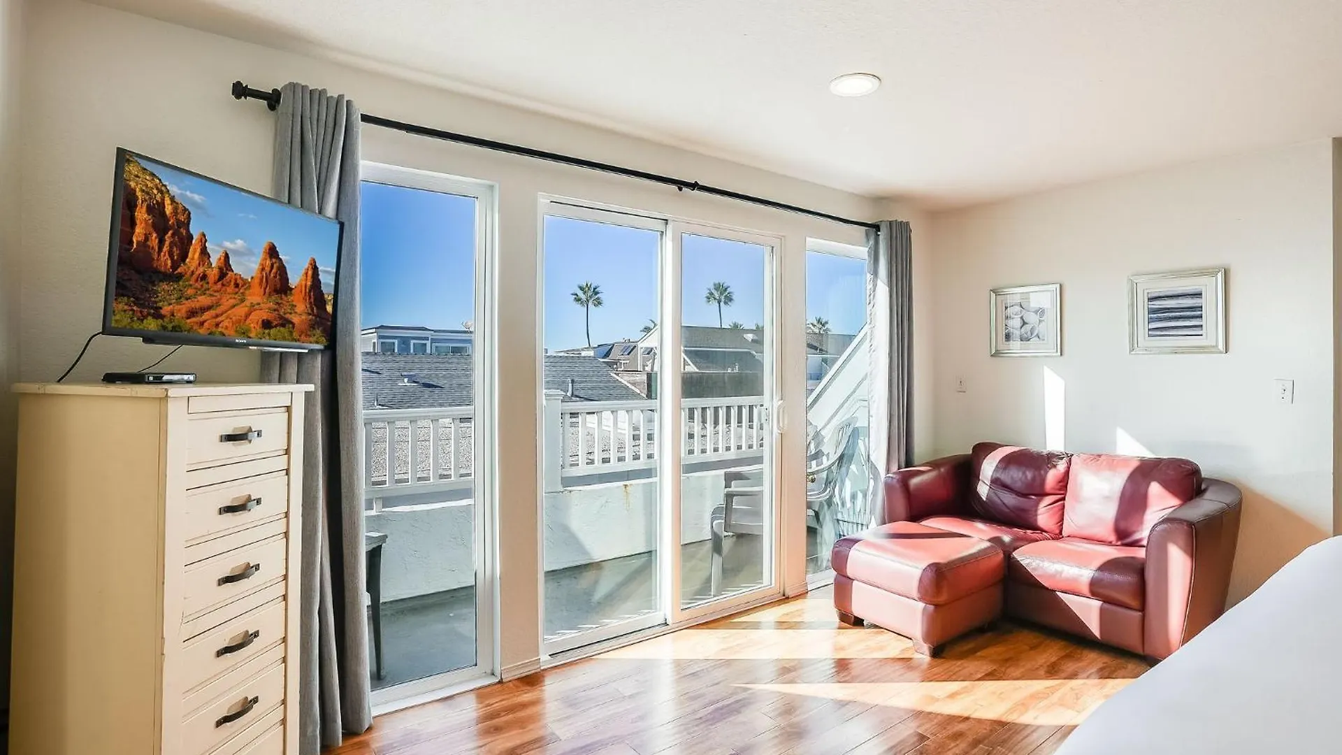 Massive With Ocean View & Amazing Rooftop