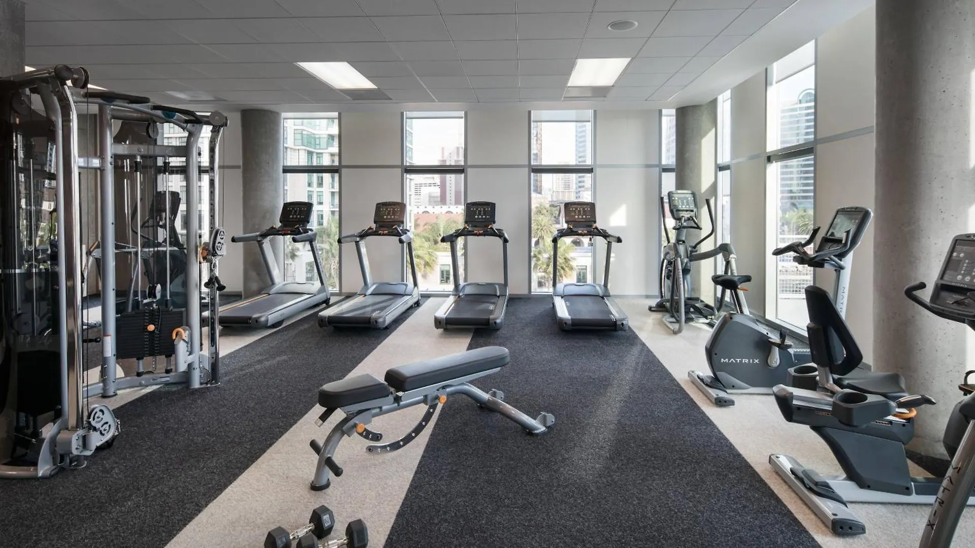 By Marriott Downtown/bayfront 3*