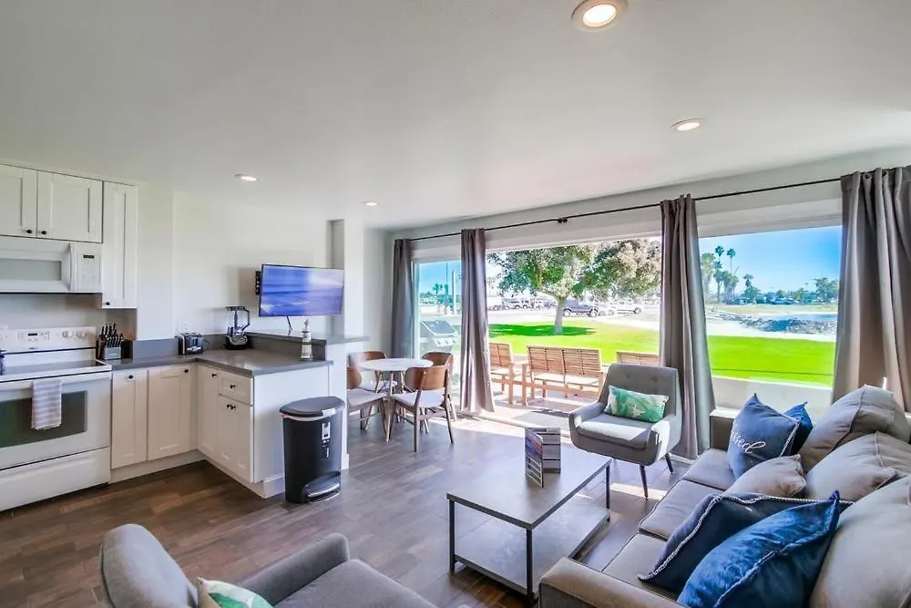 Bay Style 1 * San Diego
