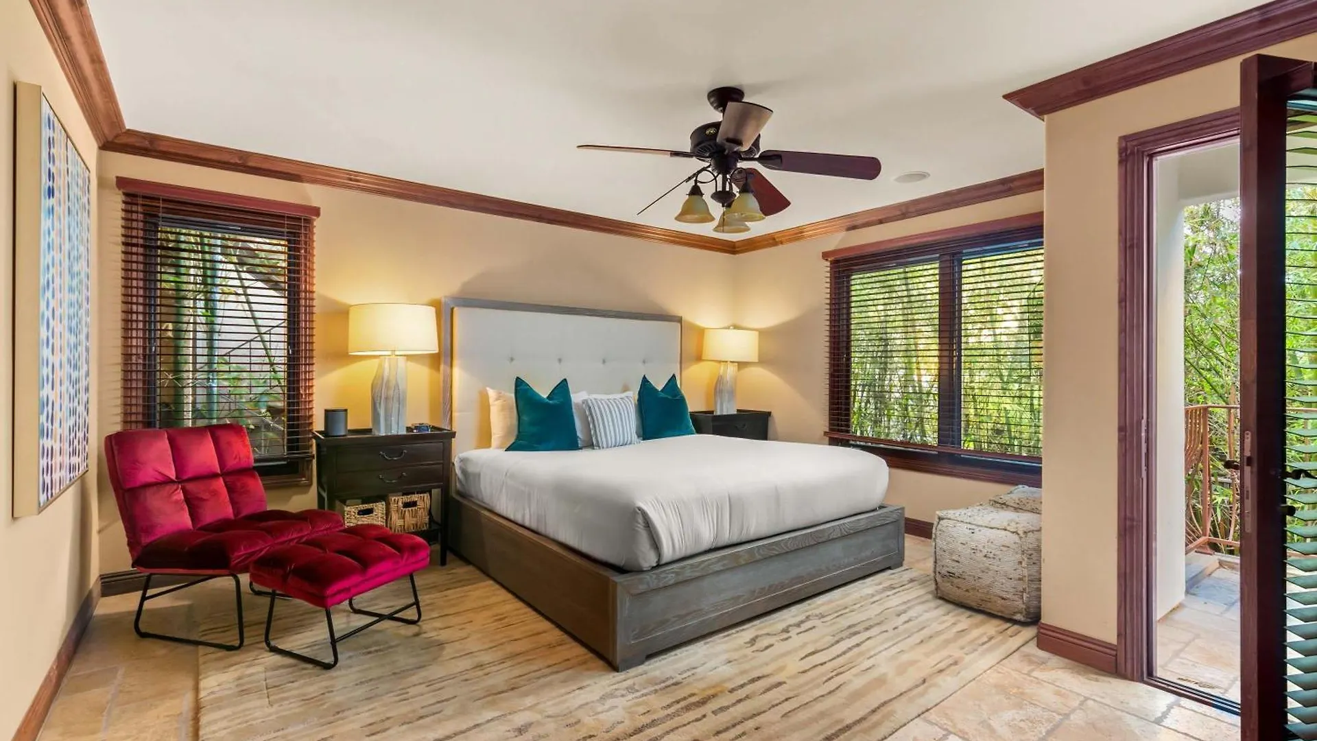 Holiday home Grand Retreat Rooftop Bliss And Ocean Views
