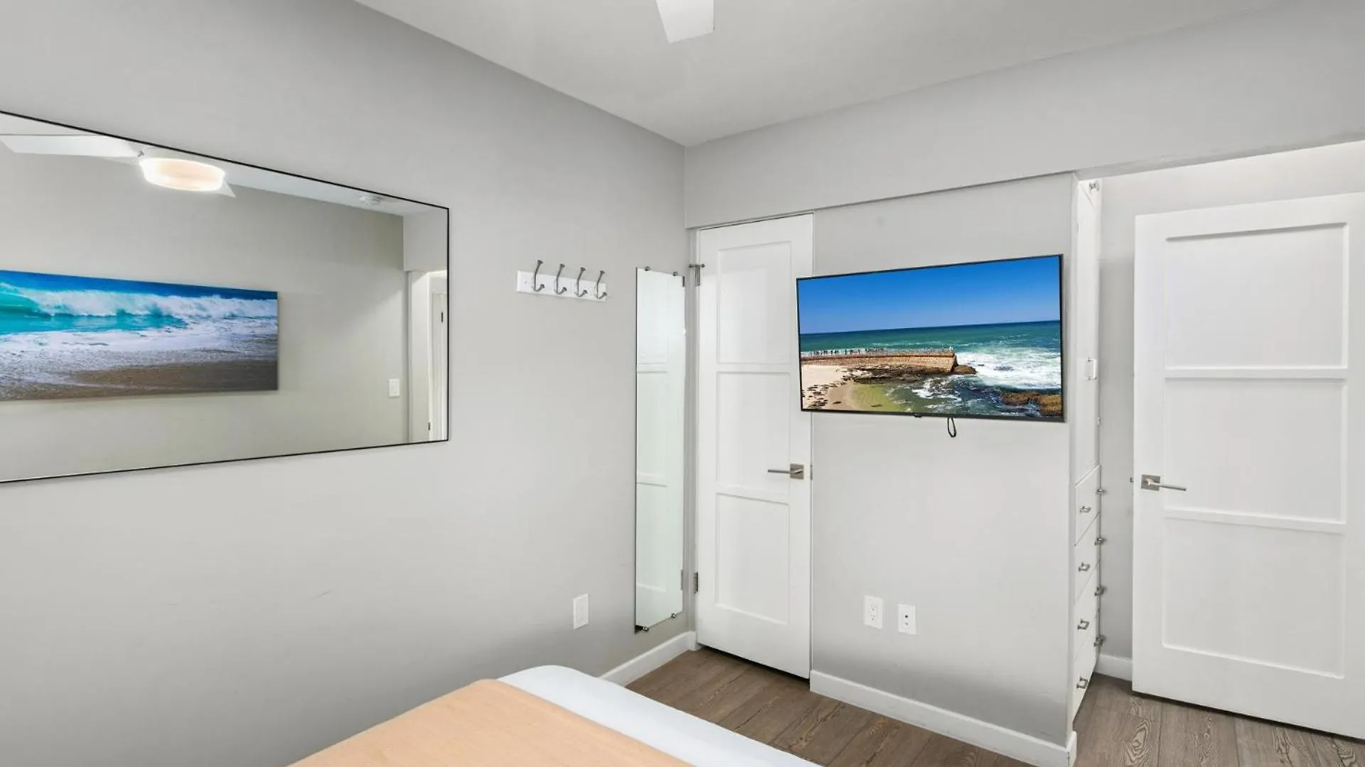 Newly Renovated 3br Modern In Heart Of Ocean *