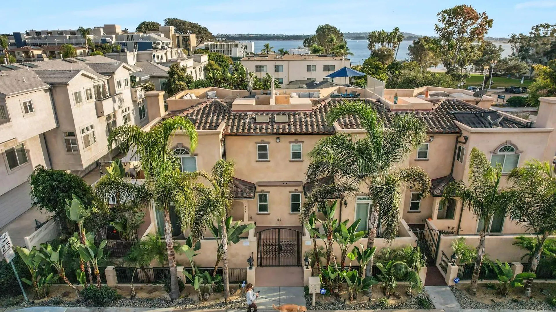 Dreamin Luxury Water View Ac Garage Fast Wifi Rooftop Patio 5175 Casa vacanze