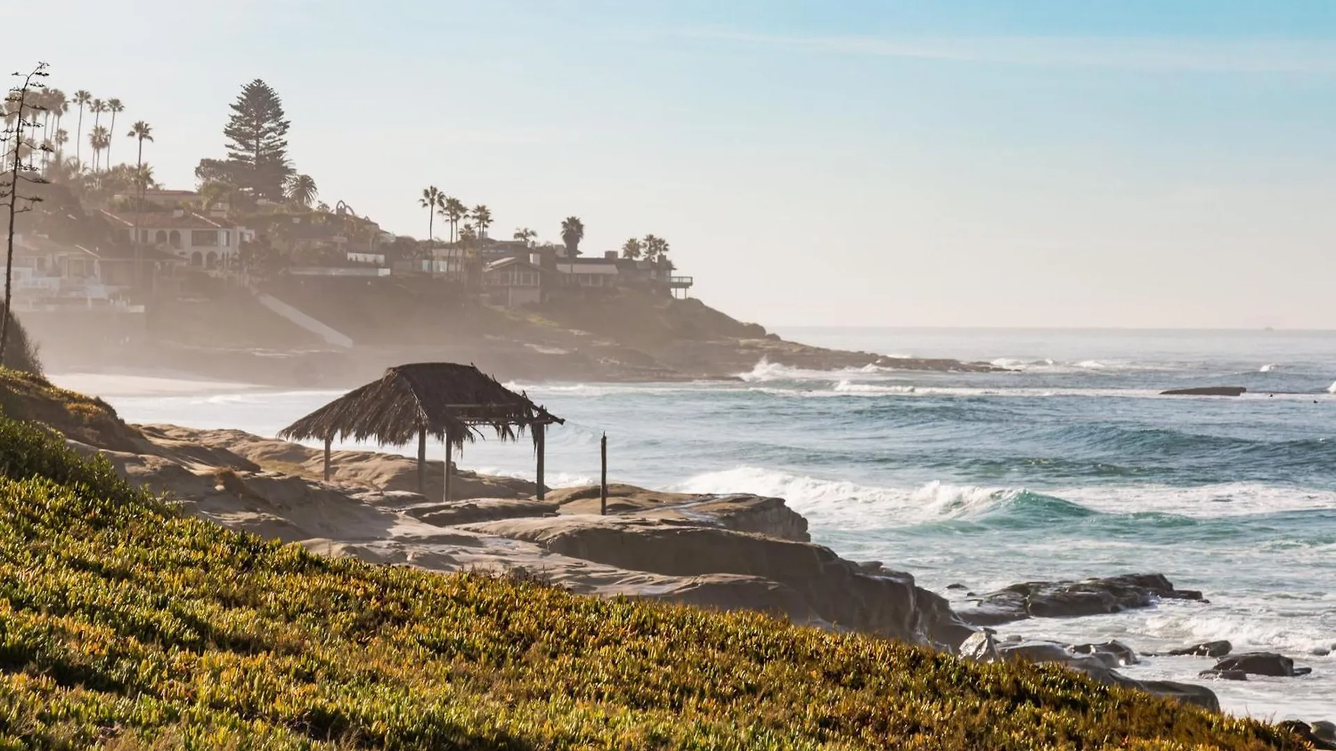 Seaside 1br Steps To Windansea & Peek Views * San Diego