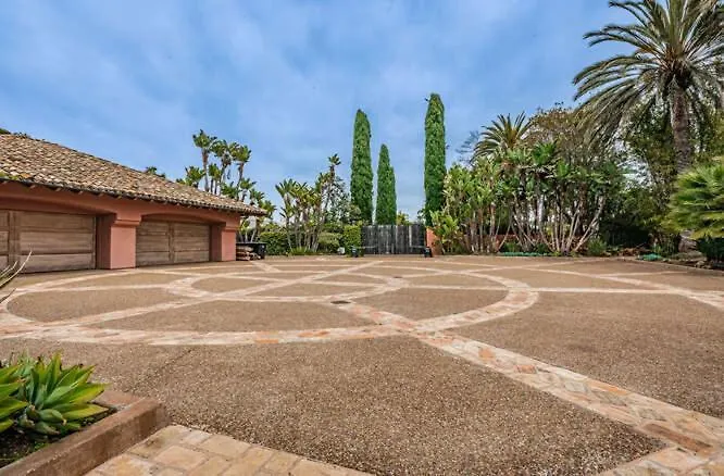 Fairbanks Ranch 9br Compound